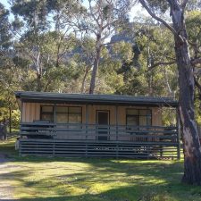 Cockatoo Cabin: Halls Gap, Grampians